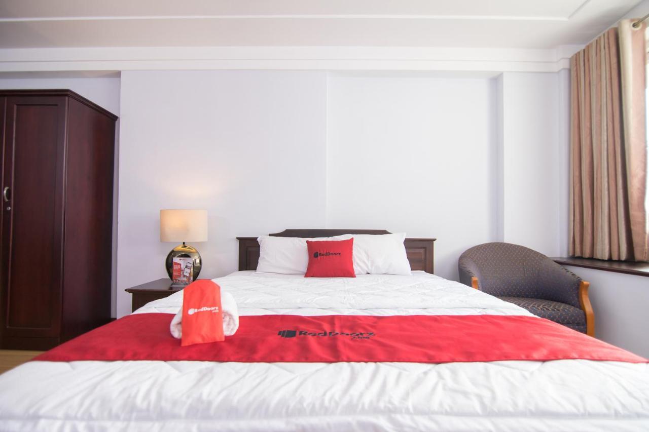 Reddoorz Near Hoa Lu Stadium TP. Hồ Chí Minh Ngoại thất bức ảnh