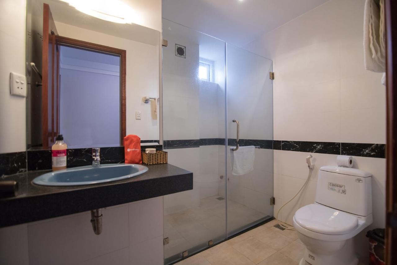 Reddoorz Near Hoa Lu Stadium TP. Hồ Chí Minh Ngoại thất bức ảnh