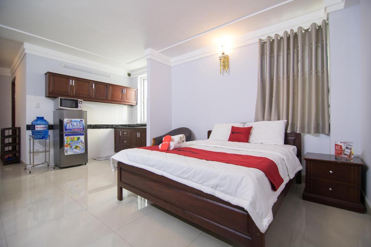 Reddoorz Near Hoa Lu Stadium TP. Hồ Chí Minh Ngoại thất bức ảnh