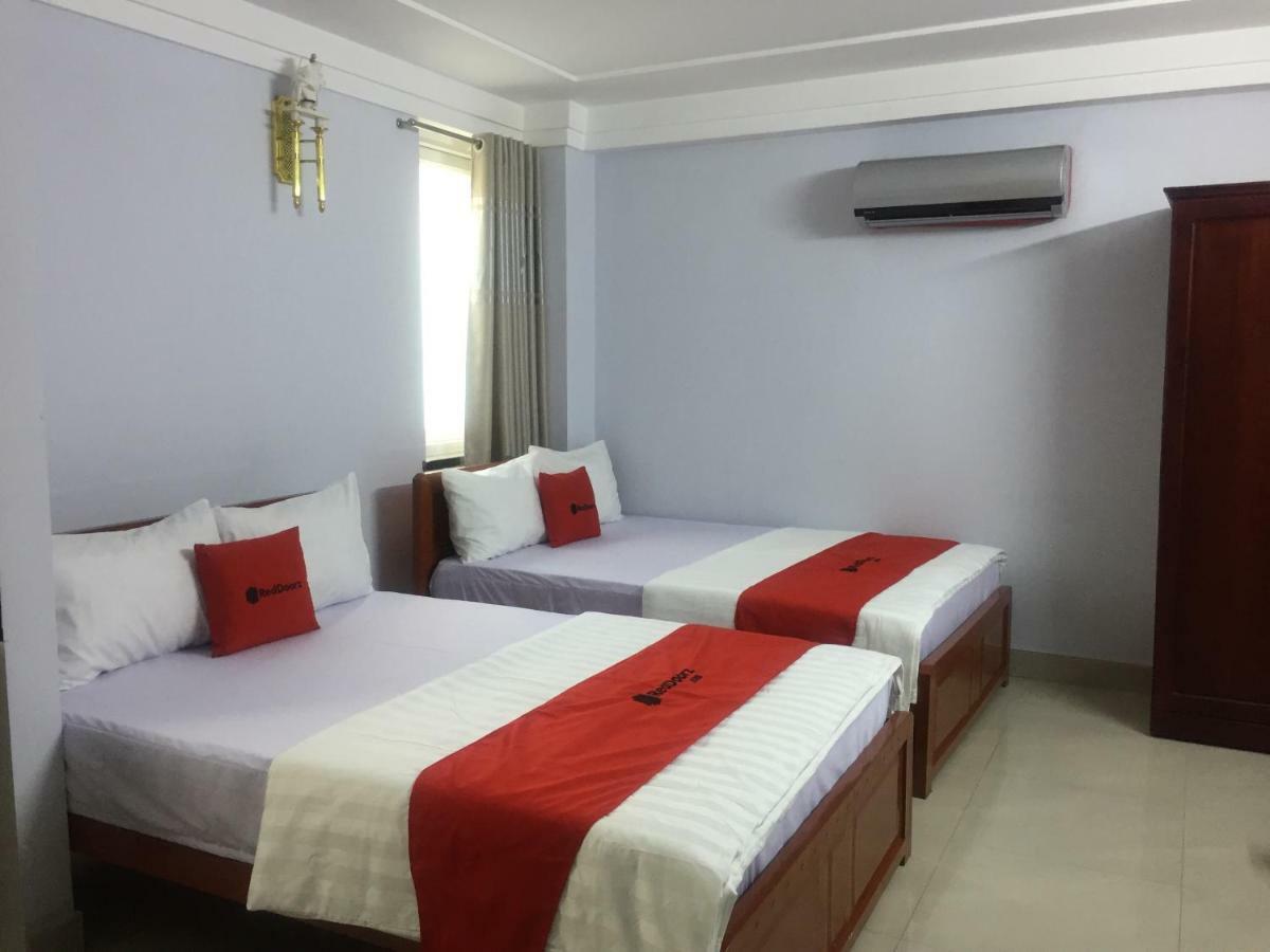 Reddoorz Near Hoa Lu Stadium TP. Hồ Chí Minh Ngoại thất bức ảnh